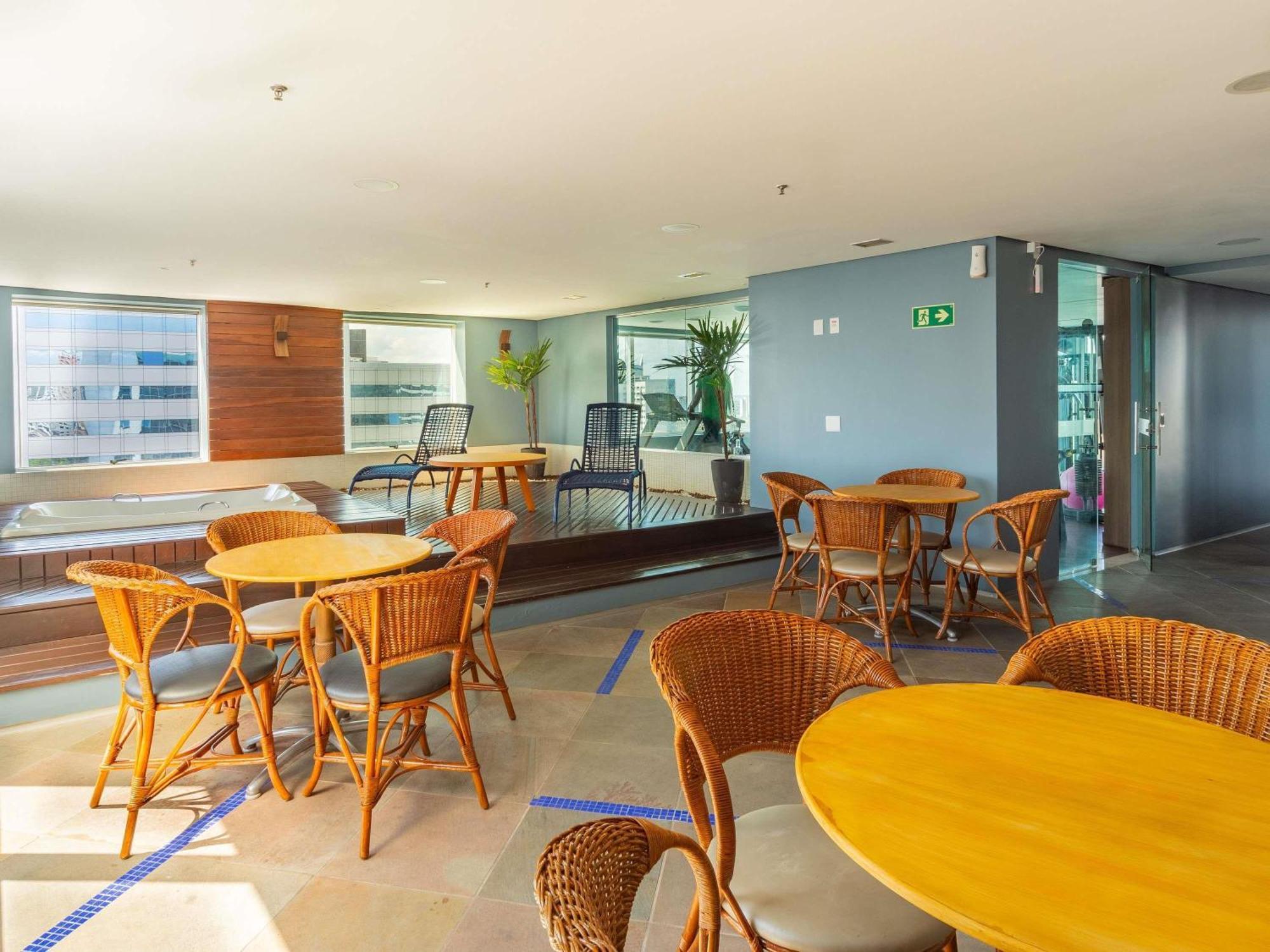 Mercure Μανάους Εξωτερικό φωτογραφία
