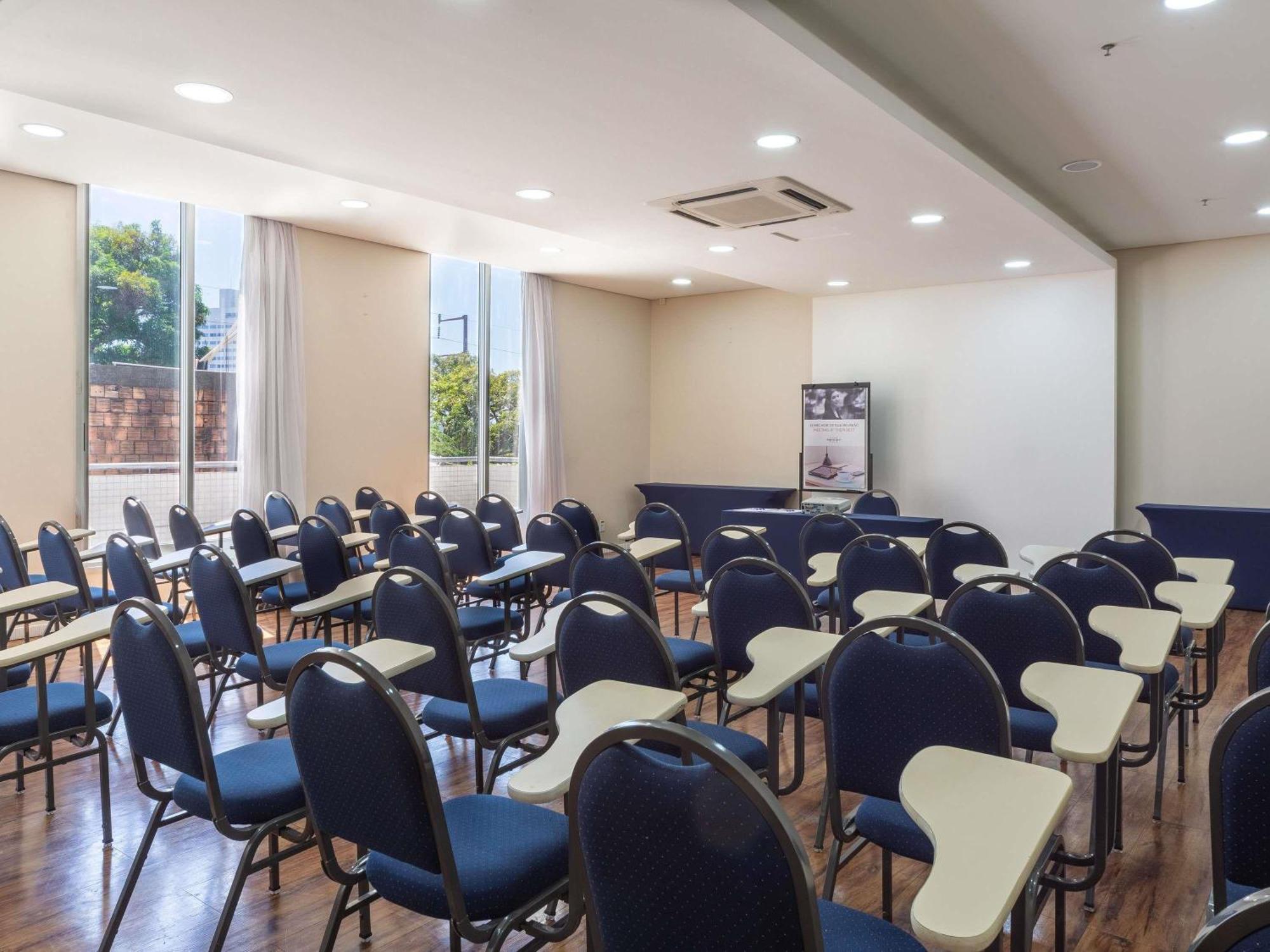 Mercure Μανάους Εξωτερικό φωτογραφία